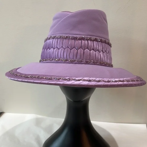 ML STUDIO PLEATED & SEQUIN HAT Holographic Sequin Hat | Gold – Sea Dragon Studio main image 4